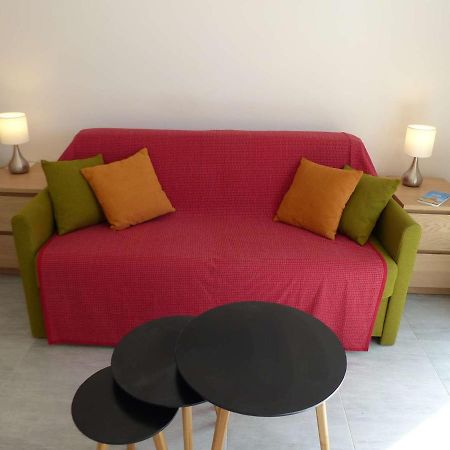 Charmant Studio Climatise Avec Balcon A 50M De La Plage - Le Lavandou Centre-Ville - Fr-1-308-110 Zewnętrze zdjęcie