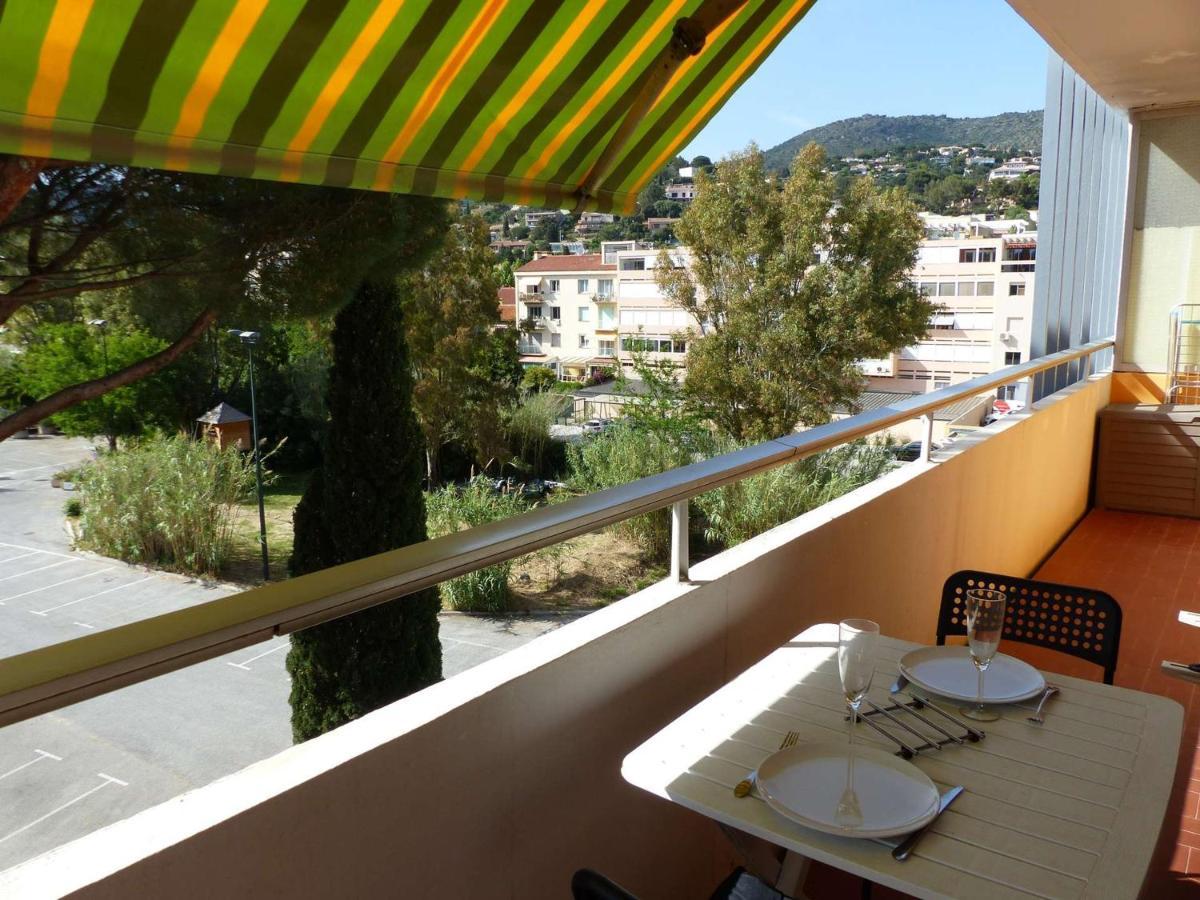 Charmant Studio Climatise Avec Balcon A 50M De La Plage - Le Lavandou Centre-Ville - Fr-1-308-110 Zewnętrze zdjęcie