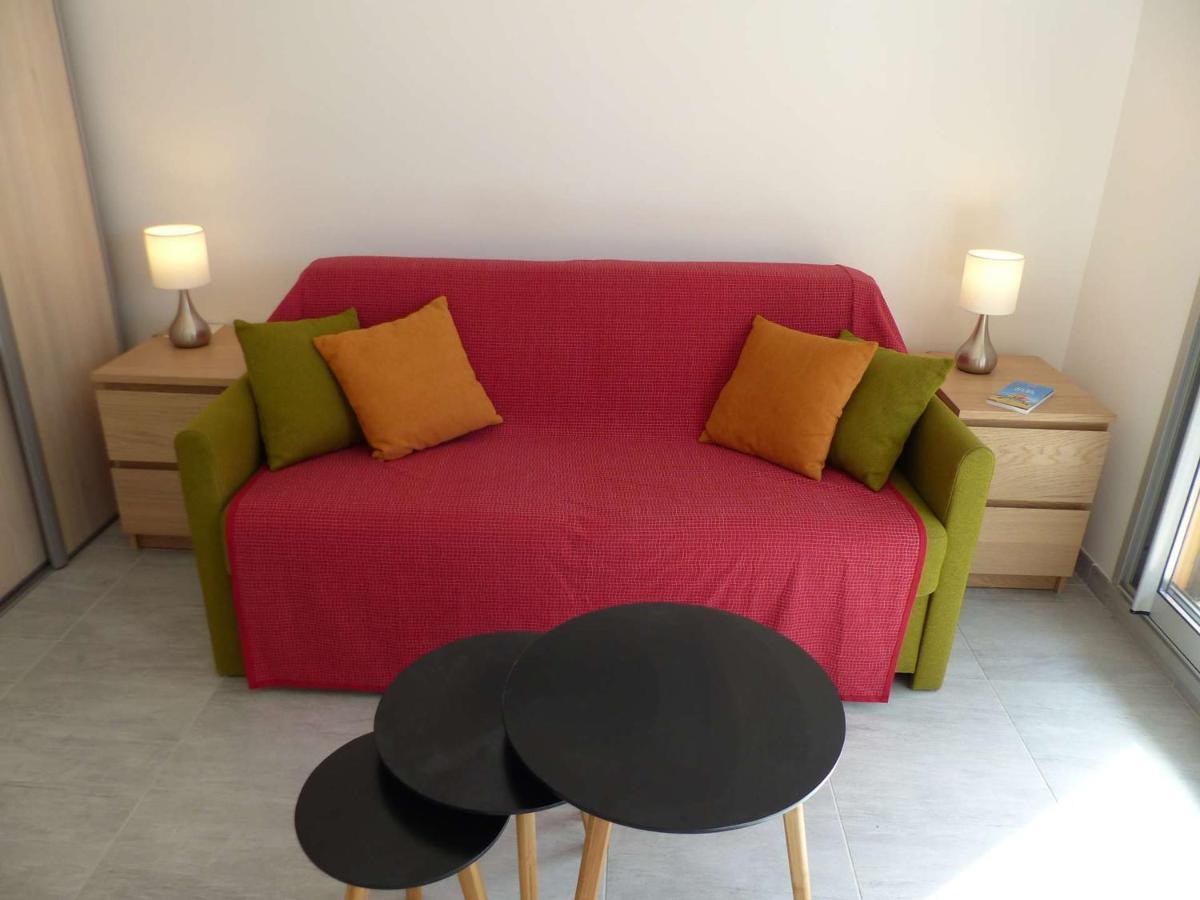 Charmant Studio Climatise Avec Balcon A 50M De La Plage - Le Lavandou Centre-Ville - Fr-1-308-110 Zewnętrze zdjęcie