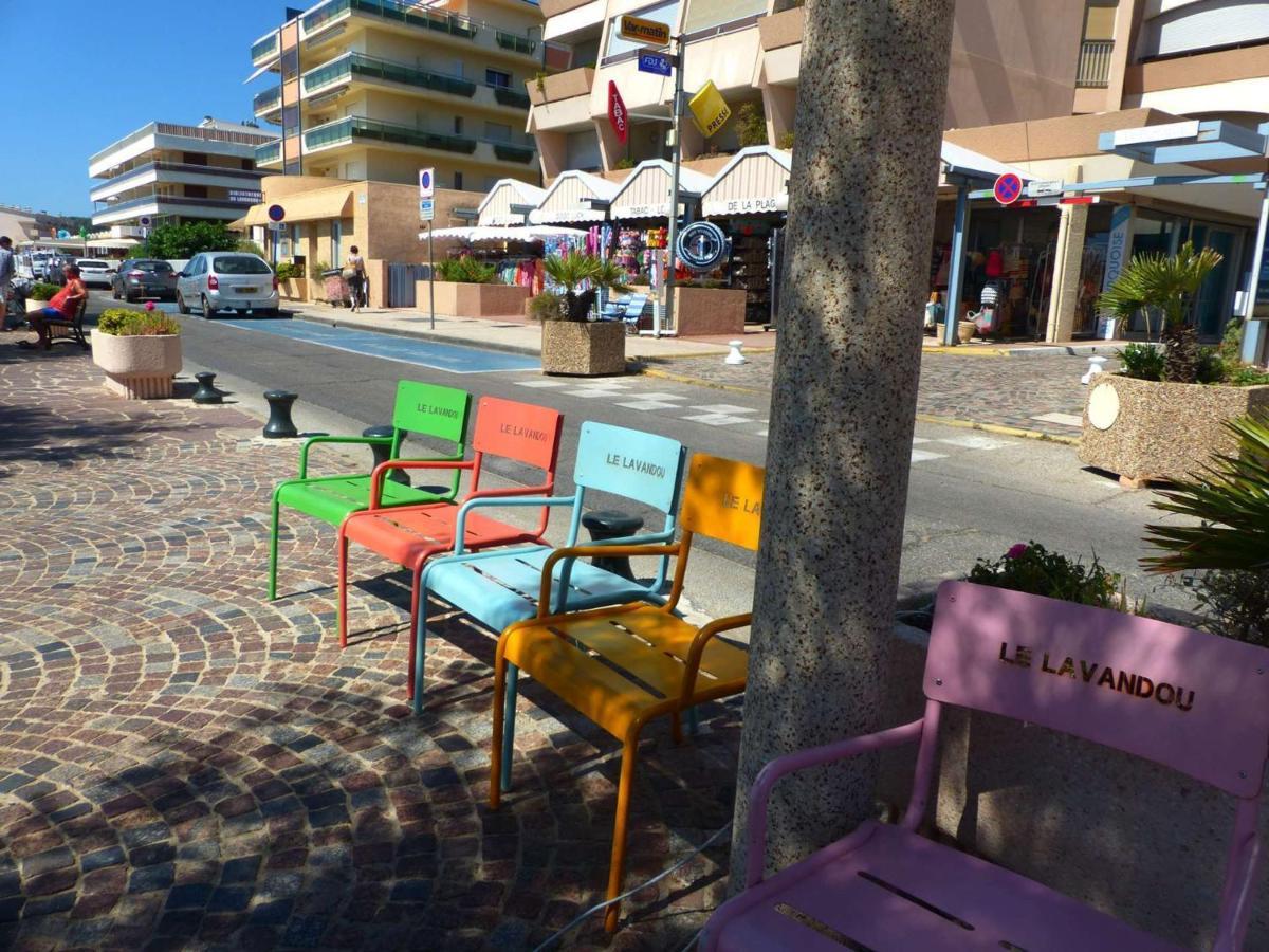 Charmant Studio Climatise Avec Balcon A 50M De La Plage - Le Lavandou Centre-Ville - Fr-1-308-110 Zewnętrze zdjęcie